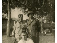 1943096034A  Unkbown - Steve Kacsor - Irvin McLaughlin - WWII - Caserta-Oct 18 1943