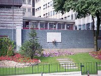 1994022040  Daniel Aubet Family - Paris - France - Aug 28