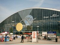 1994081737 Darrel & Betty Hagberg - Paris France