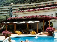 1989070584 : Darla Hagberg,Katia DePuydt