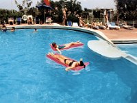 1989070591 : Darla Hagberg,Katia DePuydt