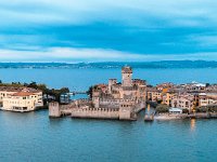 Il castello nel lago