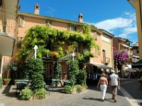2005071728 Torri Del Benaco- Italy