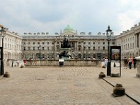 2005071039 London England